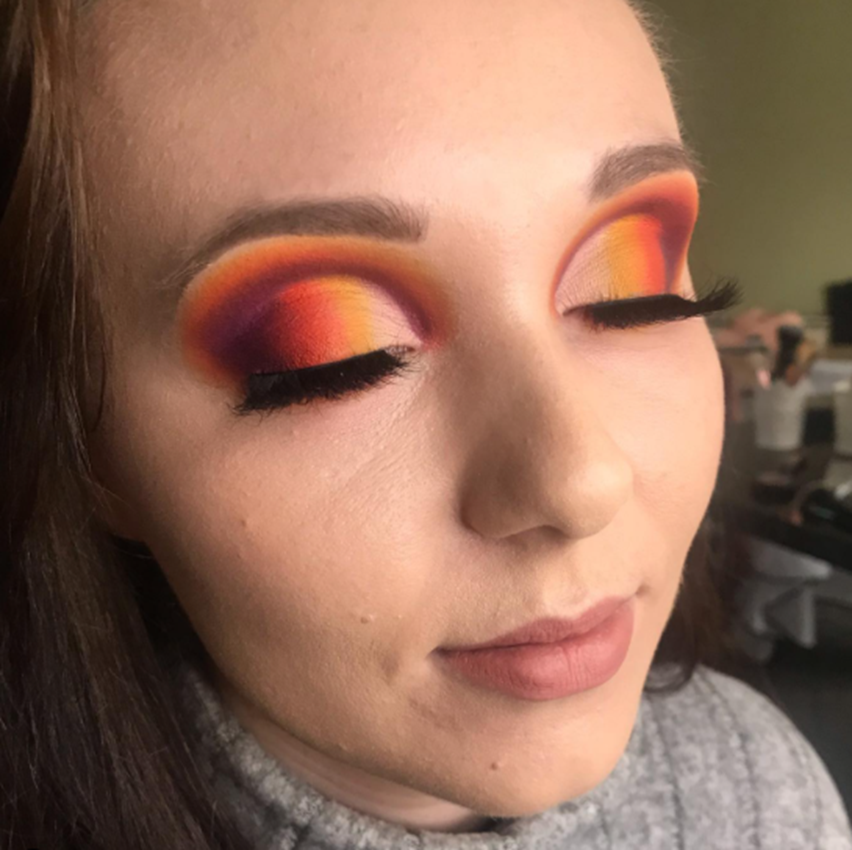 25 Ways To Master The Art Of Sunset Eye Makeup Looks In 2024