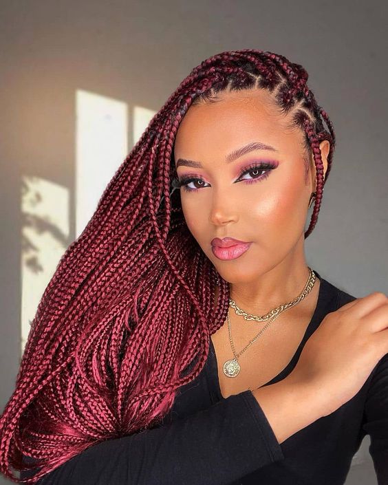 Knotless Braids With Color: Masterful and Vibrant Styles
