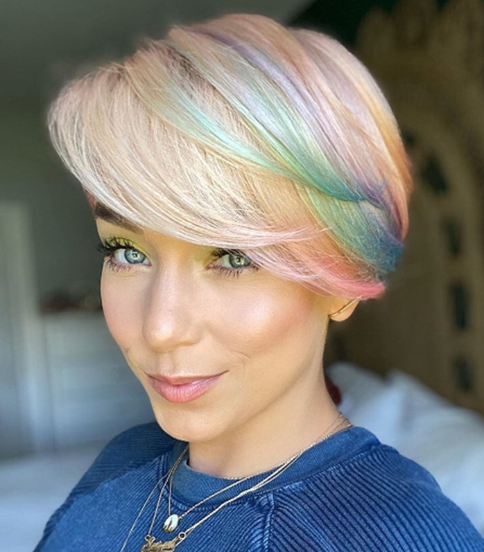 Colorful Short Hairstyle For Teenage Girl