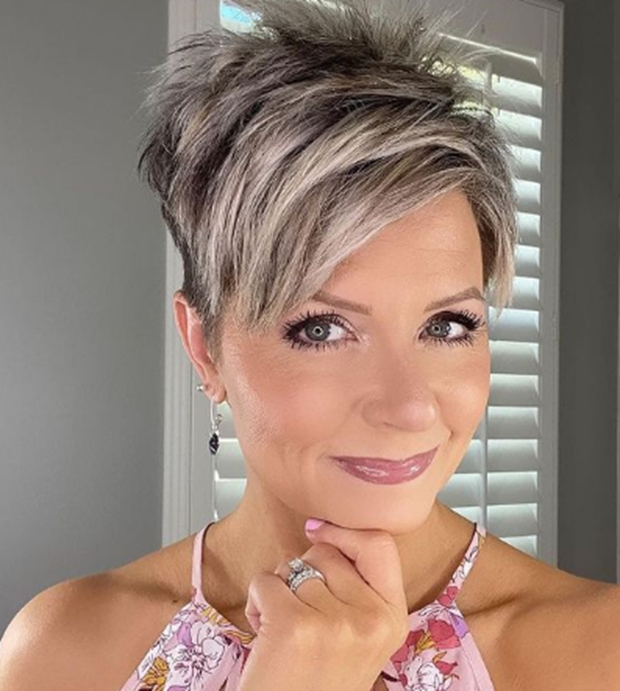 35 Low Maintenance Thick Hair Pixie Cuts For A Stylish Look