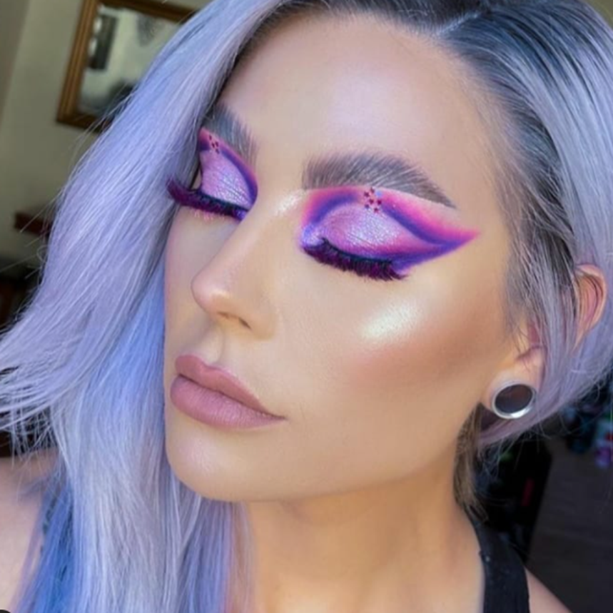 Glowing Designed Cut Crease Style Instagram Eye Shadow Looks