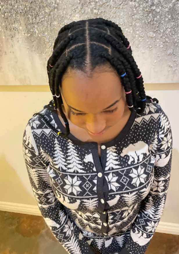 Large Knotless  Hairstyle