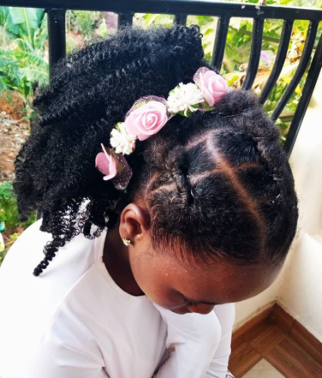 Natural Crowns Rubber Band Hairstyle