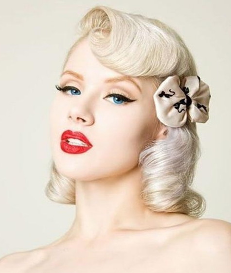 Platinum Culrs 50s Hairstyle For Women
