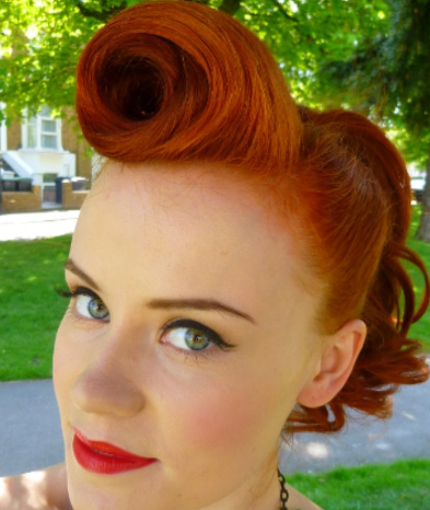 Pretty 50s Hairstyle For Women