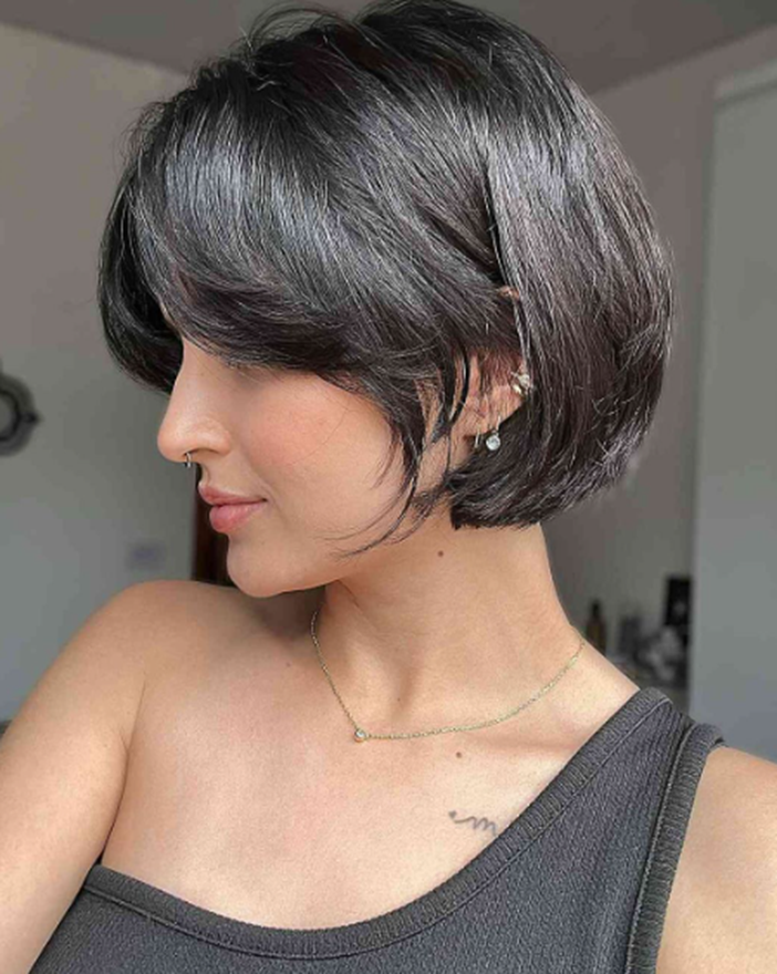 Sultry Finish Bob Short Hairstyle For Teenage Girl