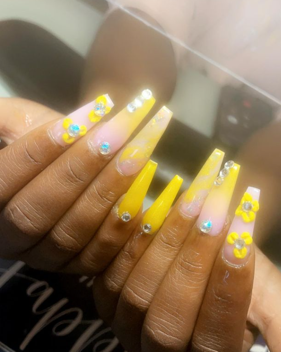 yellow flower nail art