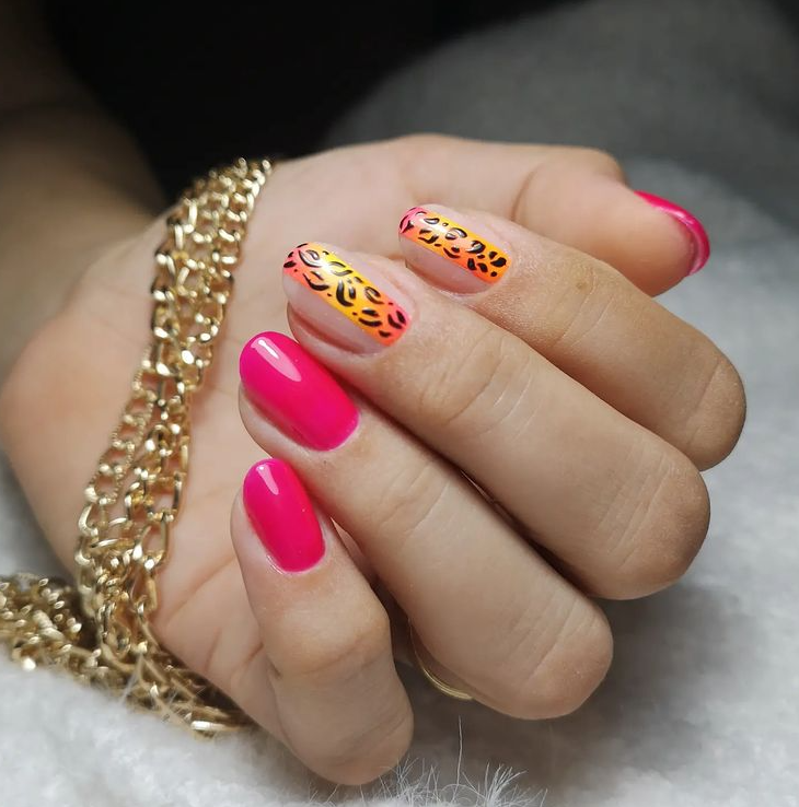 tiger print nail design