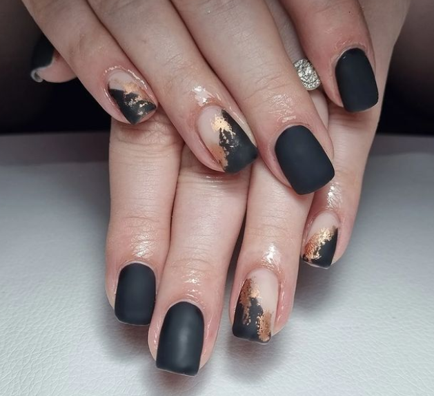 matte nail design