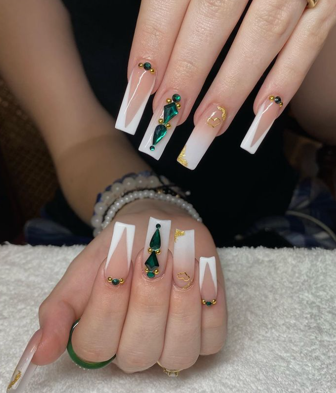 green diamond nails design