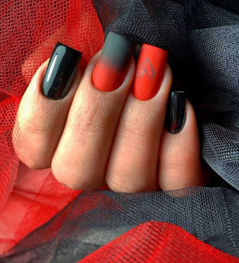 smoky reddish nail art