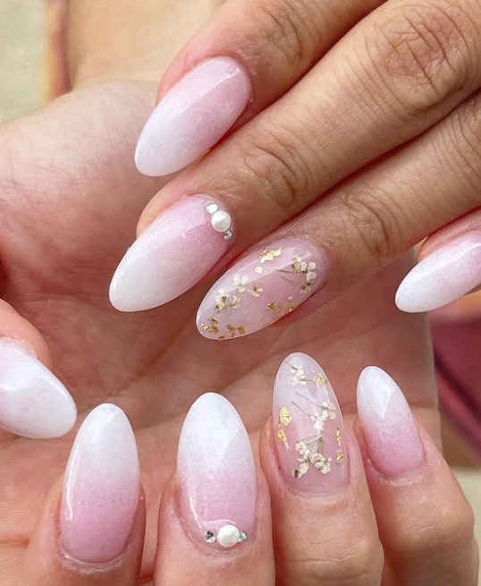 floaral pink nail design