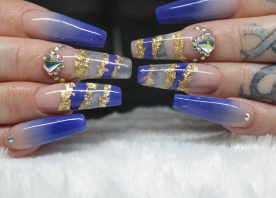blue nails design