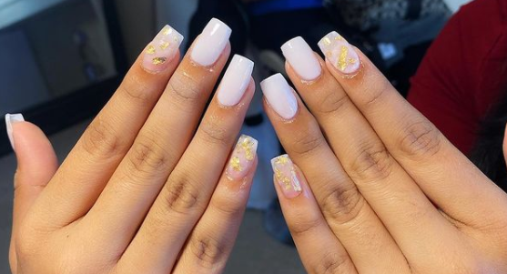 golden glitter nail art