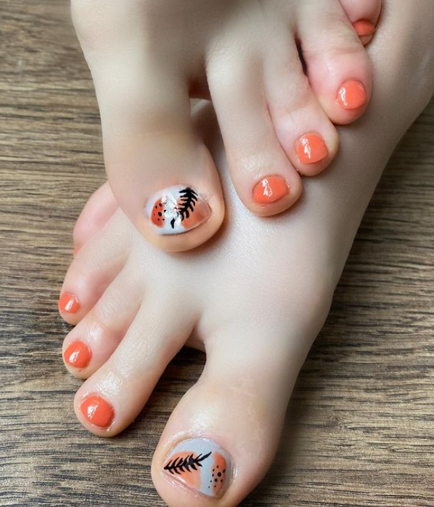orange beauties nail design