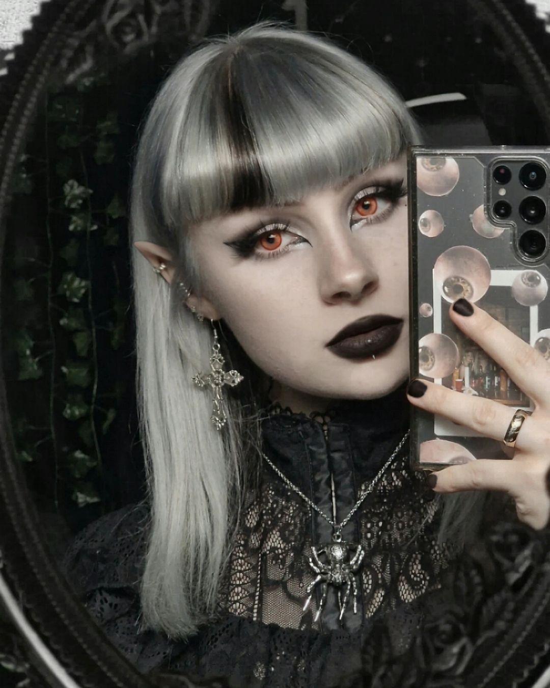 Black Rose Gothic Makeup Looks