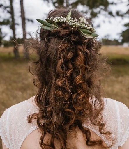 Bohemian Vibes Bride’s Wedding Hairstyles For Naturally Curly Hair