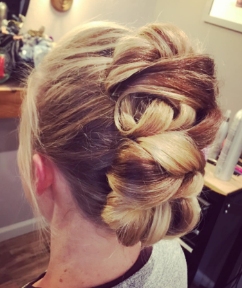 Coolest Updo Vintage Retro Hairstyle