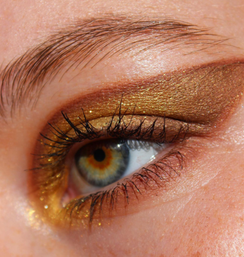 Glowing Beauty Gold Eyeshadow Looks