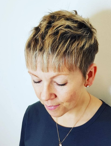 Half Pull Messy Short Hairstyle For Women 