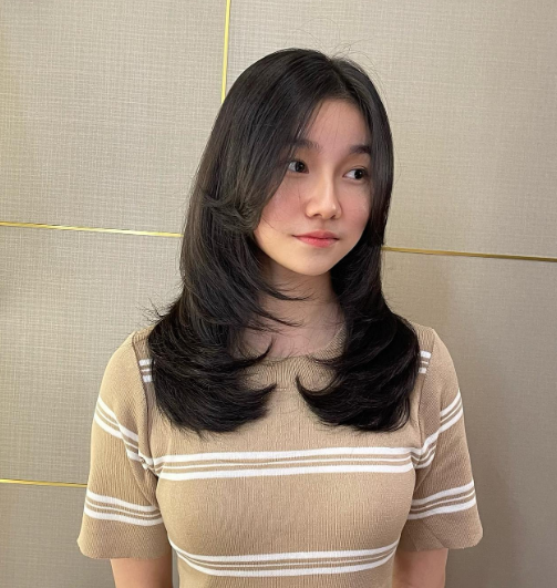 Korean Layer Cut With Bangs Low Maintenance Haircuts