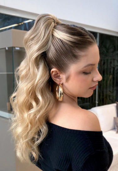 Long Curly Easy Ponytail Hairstyle Ideas