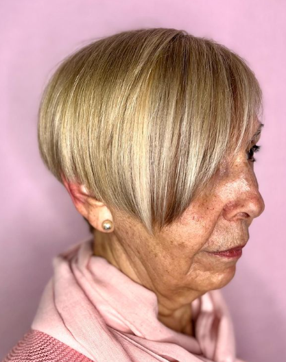 Mid-Blonde Pixie Cut Hairstyle For Thick Hair
