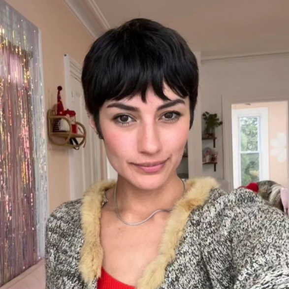 Middle Pixie Cut Hairstyle