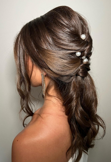 Pearls With Tiny Knot Half Up Half Down Hairstyle