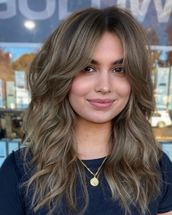 Soft Shaggy Medium Hairstyles For Round Faces