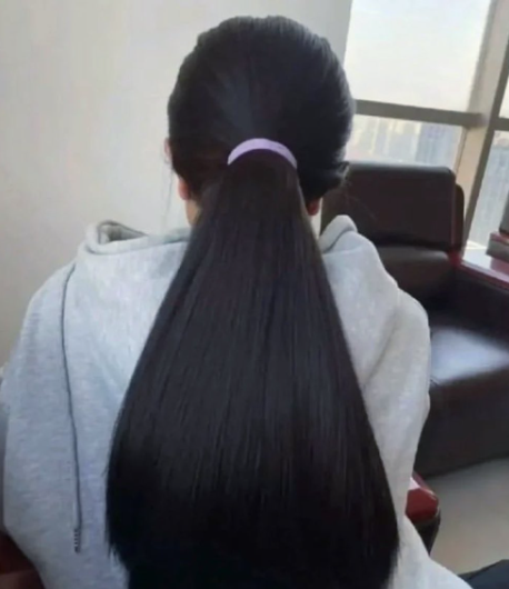 Thick Black Ponytail Hairstyle