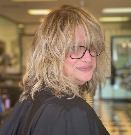 Balayage Hairstyle For Women Over 50 With Double Chin