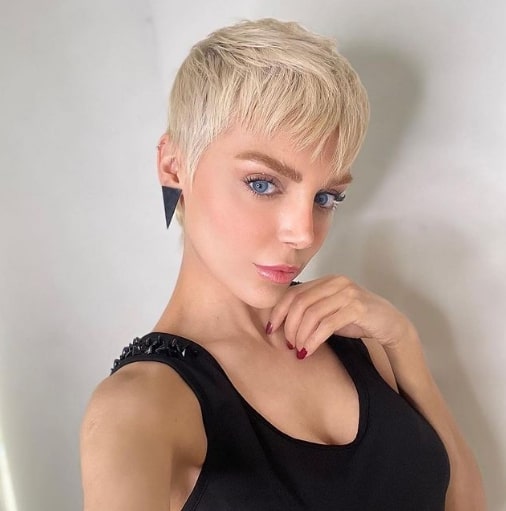 Chopped Pixie Cut With Bangs Hairstyles