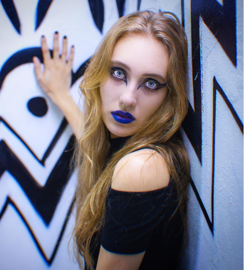 Lip Gothic Makeup 