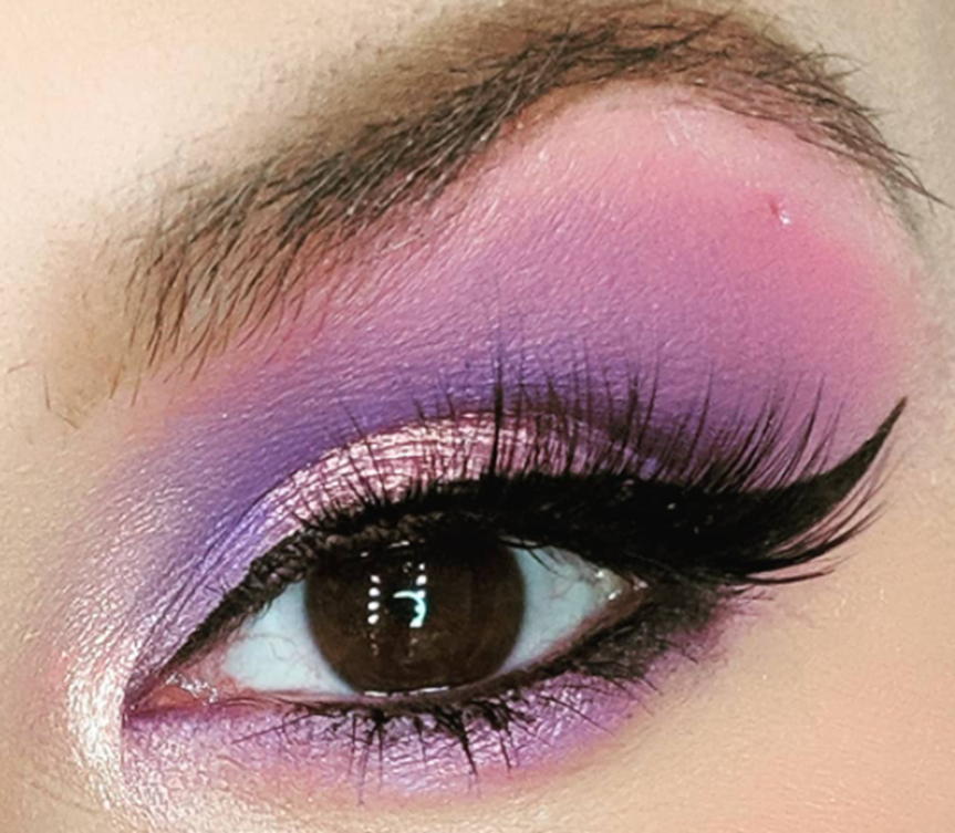 Classy Purple Eyeshadow Look
