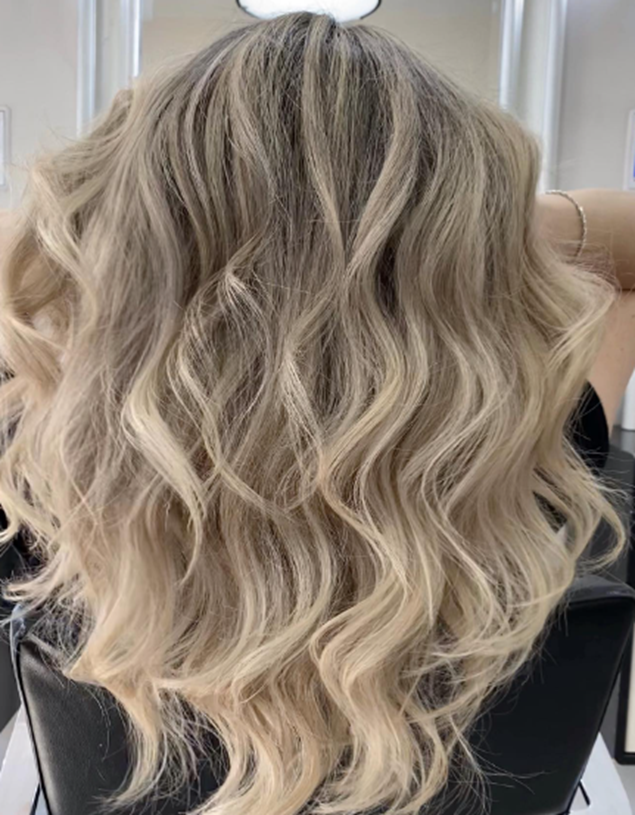 Curly And Messy Blonde Balayage Hairstyle Ideas