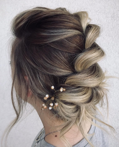 Decorating Blonde Ombre Hairstyles