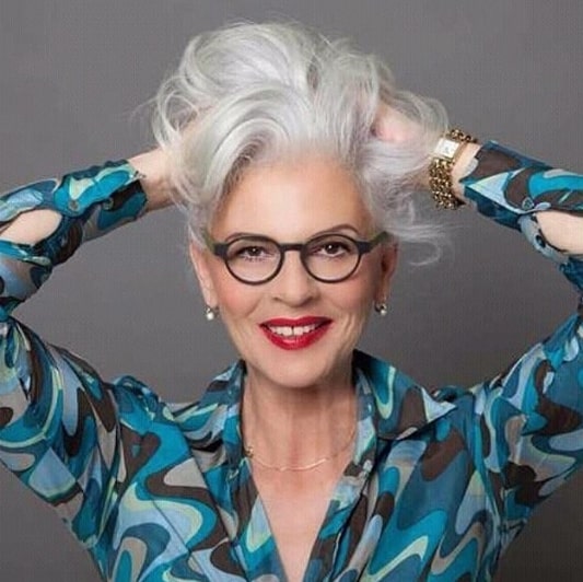 Delicate Hairstyles For Women Over 50 With Glasses