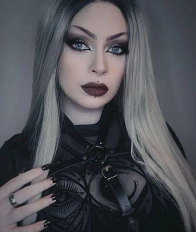 Dramatic Eye Goth Makeup
