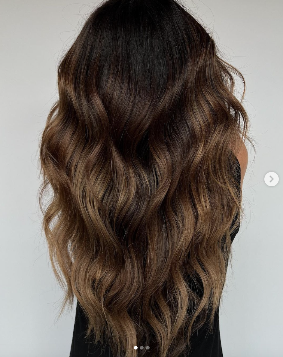 Dreamy Summer Brunette Hairstyles With Caramel Highlights