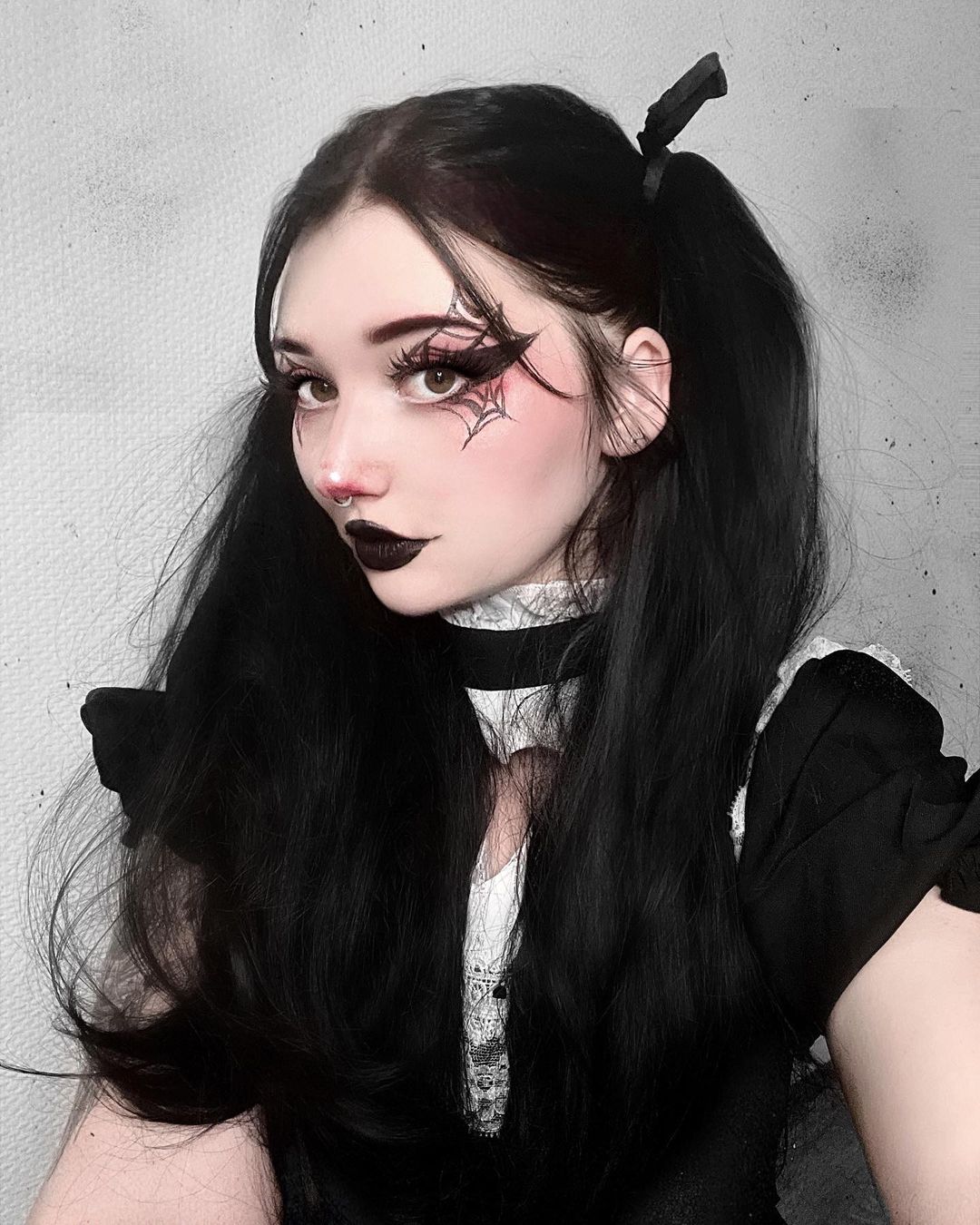 Goth Makeup Looks For Stunning Style In 2024