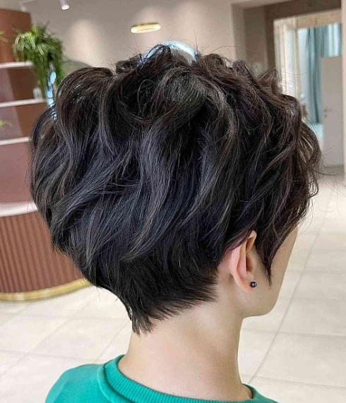 Flowing Short Hairstyles For Fine Hair