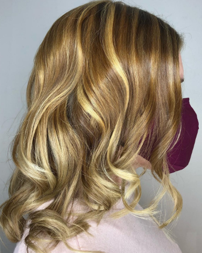 Highlights With Mid Curls Haircut For Curly Hair Idea Designs