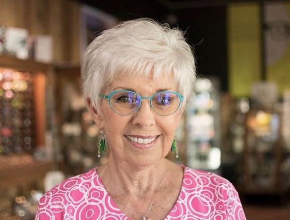 Icy Hairstyles For Women Over 50 With Glasses