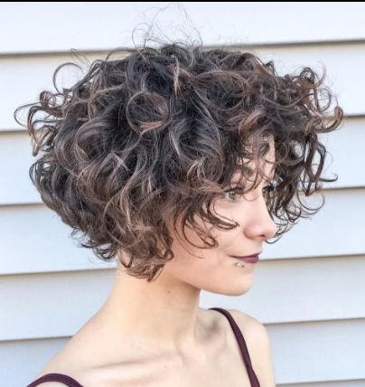 Jaw-Curly Short Hairstyle For Thick Wavy Hair