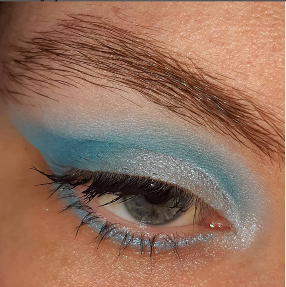 Mermaid Light Blue Eyeshadow