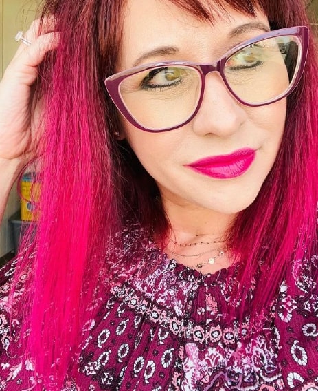 Pink Hairstyles For Women Over 50 With Glasses