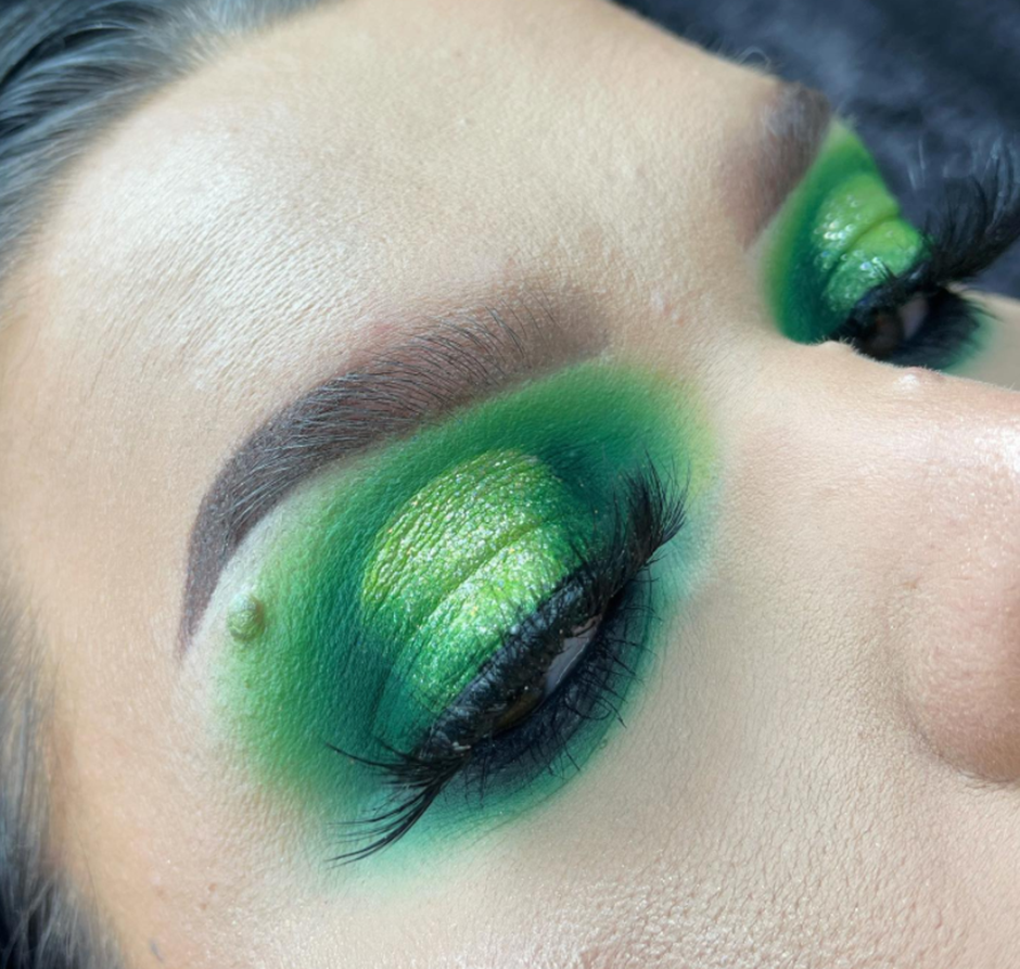 Smokey Green Eyeshadow
