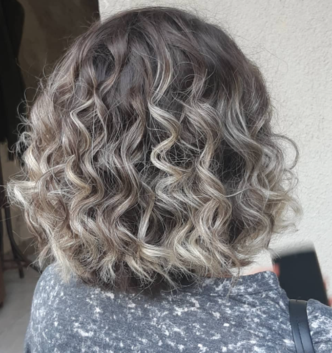 Soft Gray With Highlights Haircut For Curly Hair Idea Designs