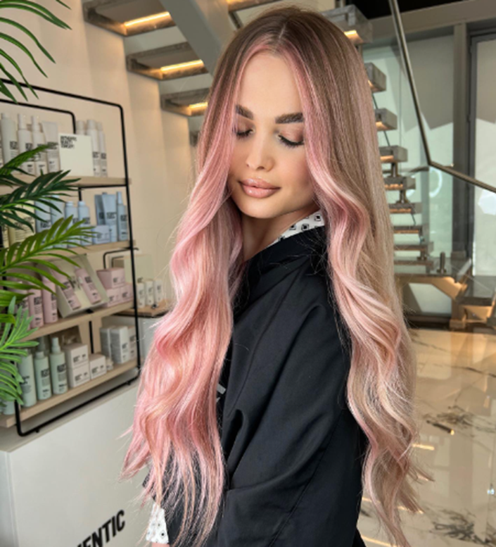 Strawberry With Ice Shade Blend Rose Gold Hair Color Ideas